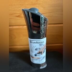 Trudeau Silver Battery-Operated Pepper Mill
